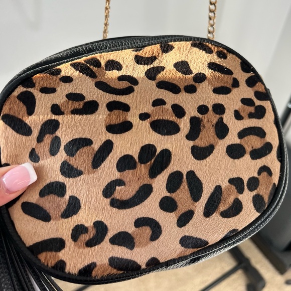 Cheetah Print Black Leather Purse with Gold Chain - Picture 3 of 7